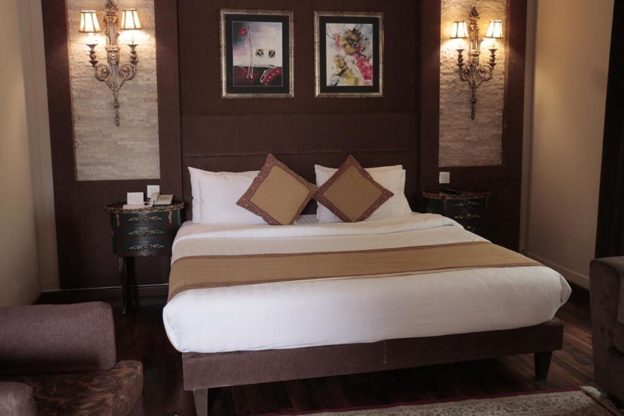 Ambassador Suites & Hotel 伊斯兰堡 外观 照片