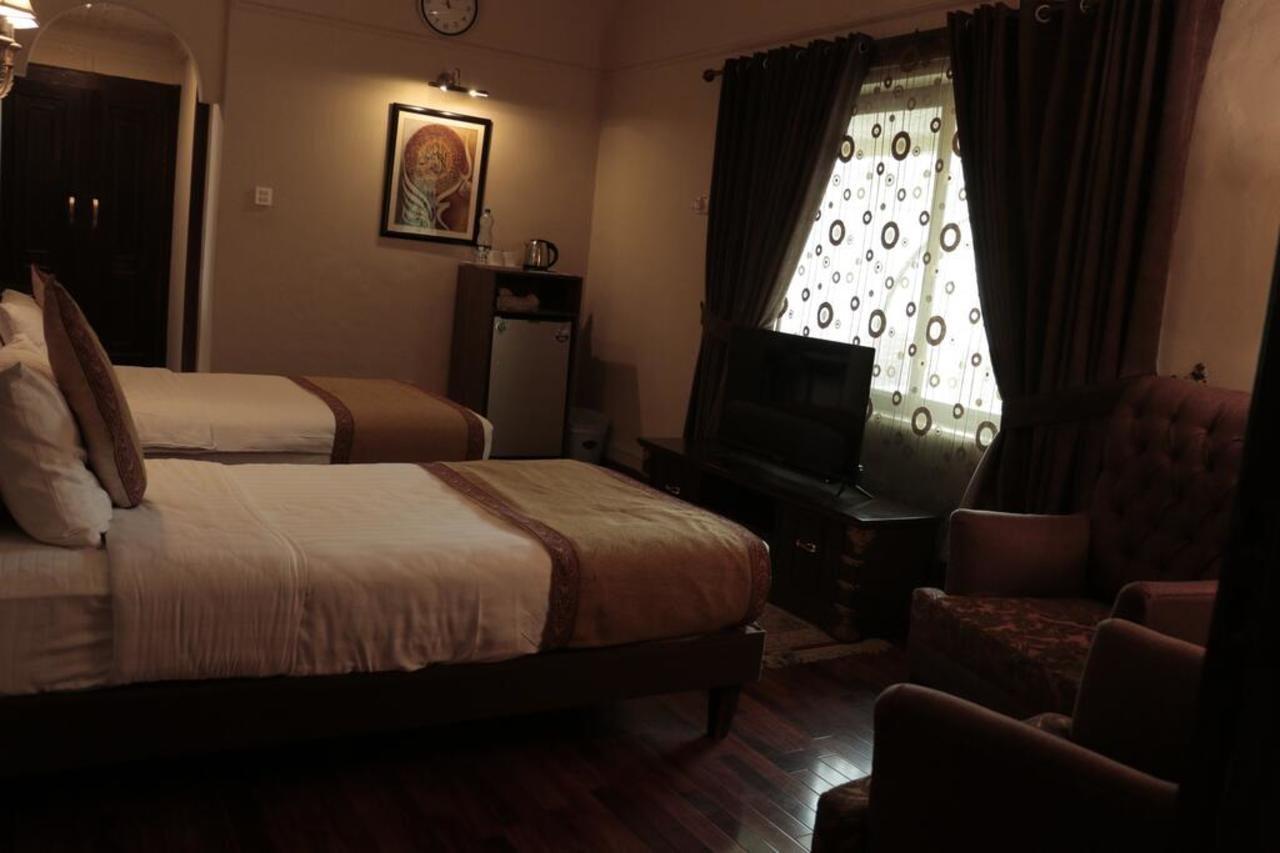 Ambassador Suites & Hotel 伊斯兰堡 外观 照片