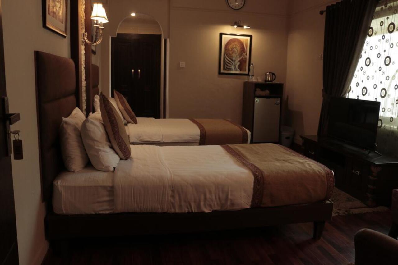 Ambassador Suites & Hotel 伊斯兰堡 外观 照片